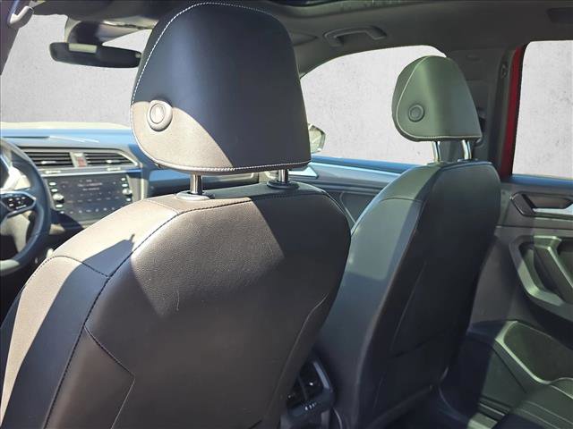 Used 2024 Volkswagen Tiguan SE R-Line image 16