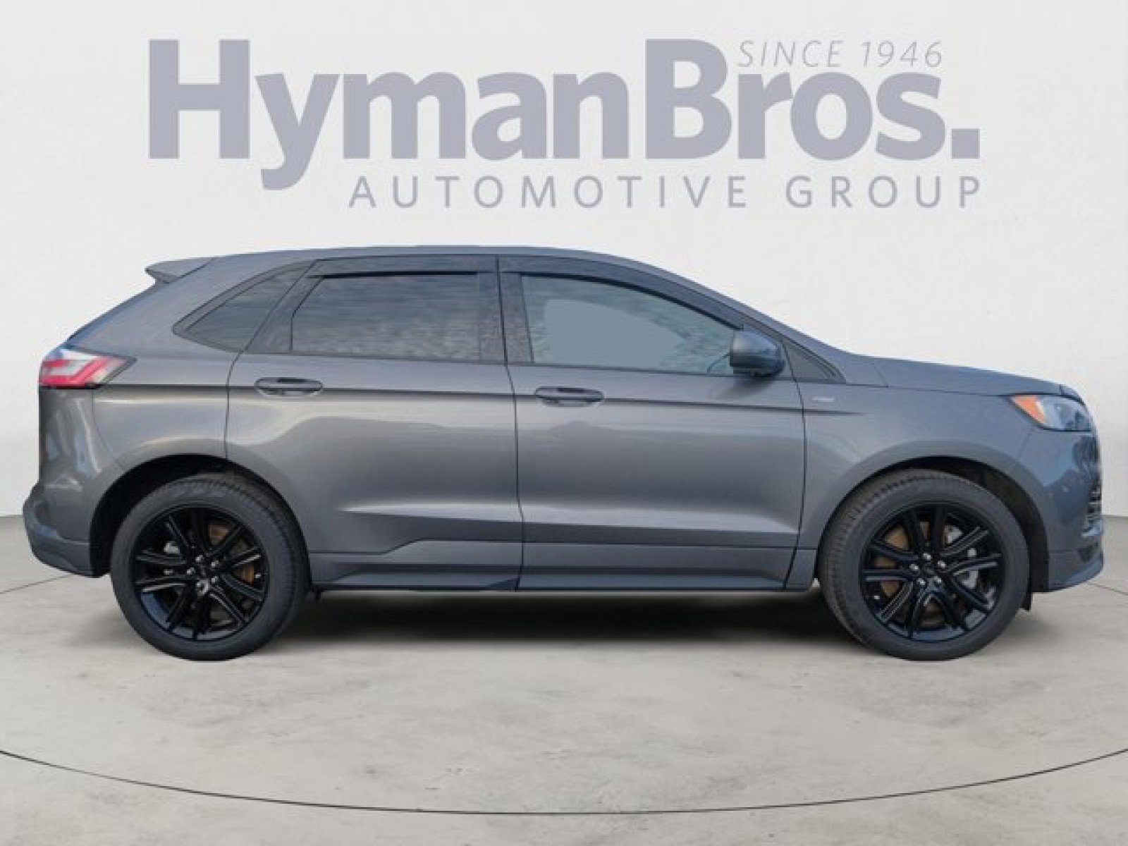 Used 2023 Ford Edge ST-Line w/ Class II Trailer Tow Package AWD/4WD image 2