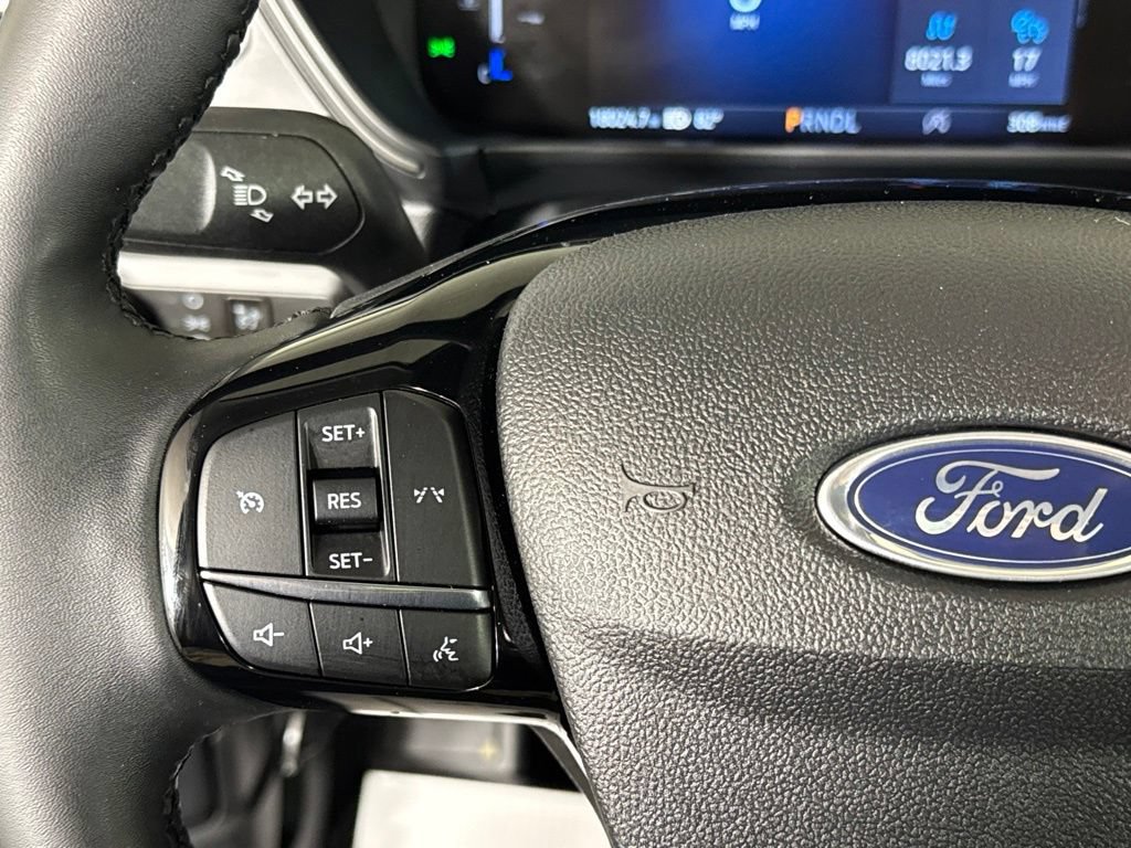 Used 2025 Ford Escape Active w/ Cold Weather Package AWD/4WD image 11