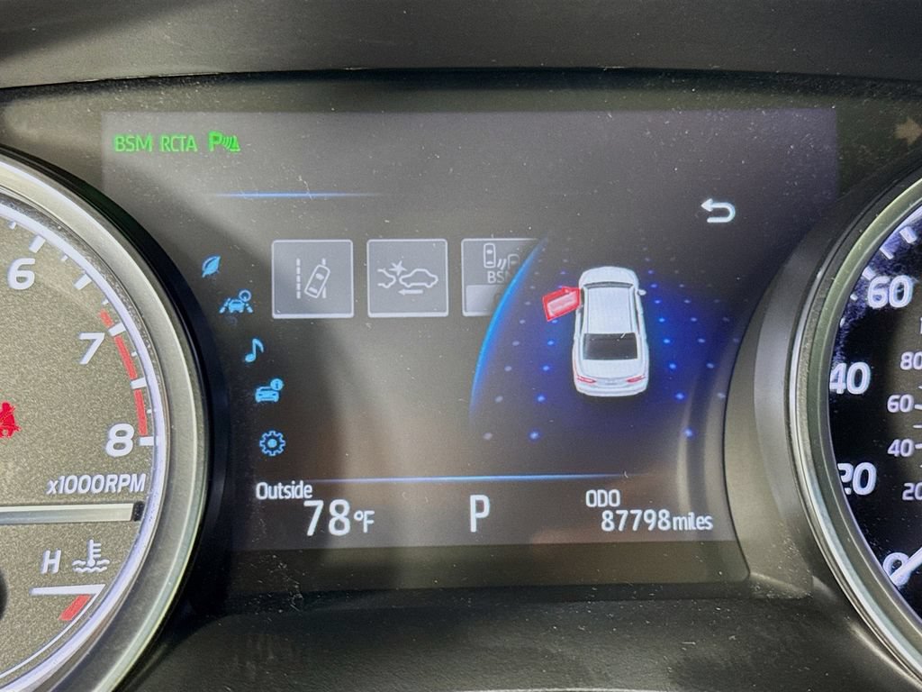 Used 2018 Toyota Camry XLE w/ Audio Package FWD image 16