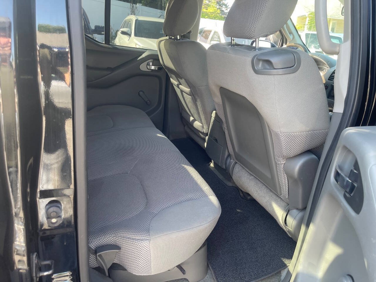 Used 2012 Nissan Frontier S AWD/4WD image 19