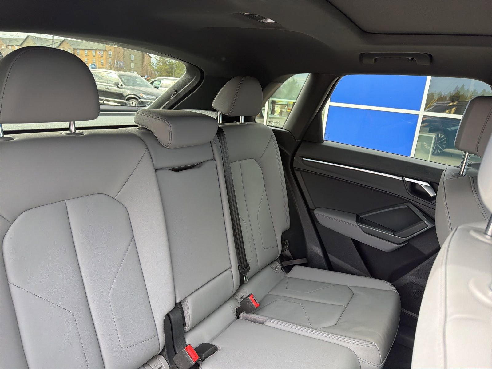 Used 2021 Audi Q3 2.0T Premium Plus w/ Premium Plus Package image 16