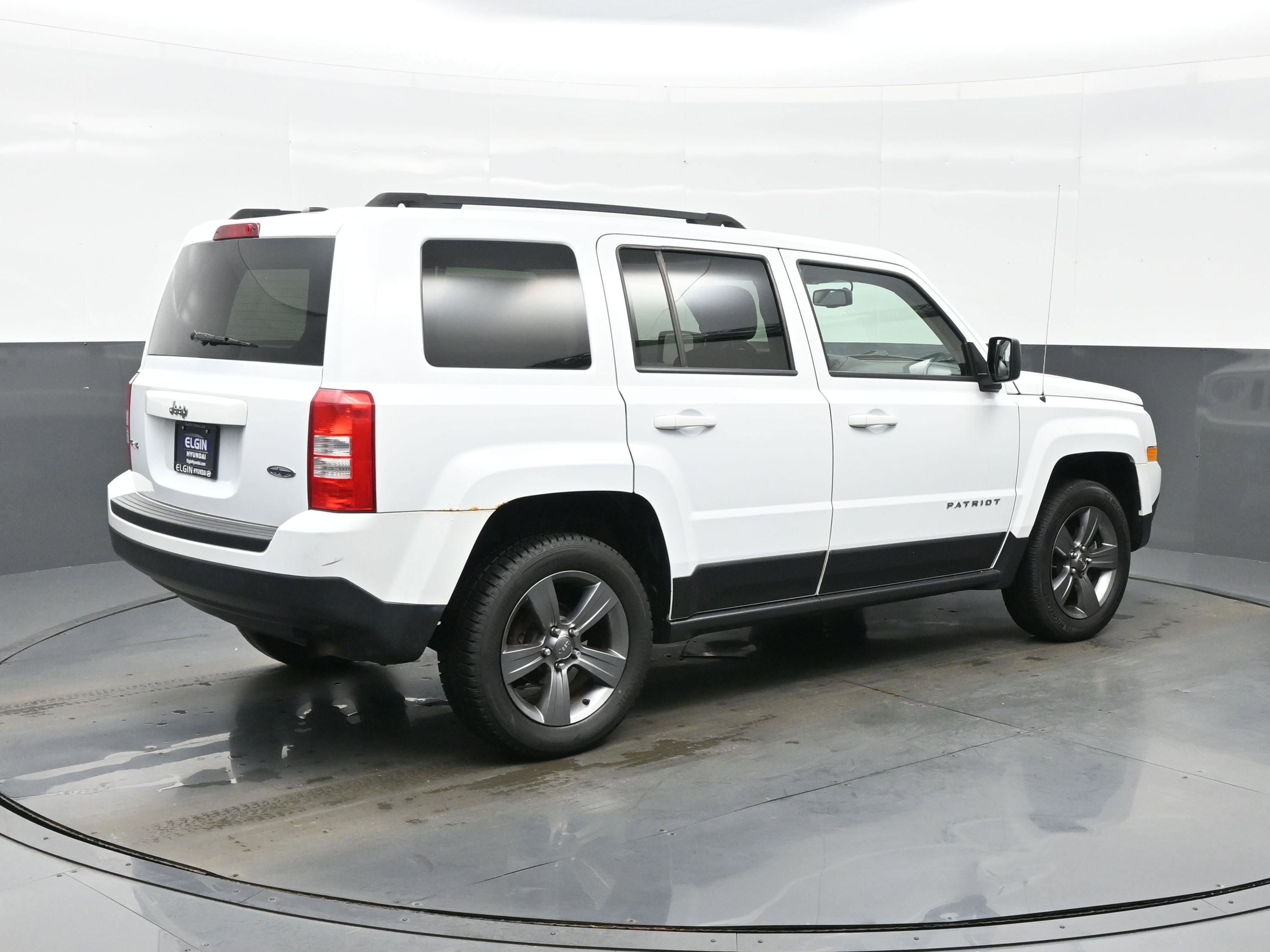 Used 2015 Jeep Patriot High Altitude image 6