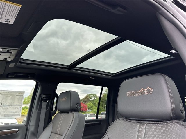 Used 2025 Chevrolet Suburban High Country w/ Sun And Tow Package image 26