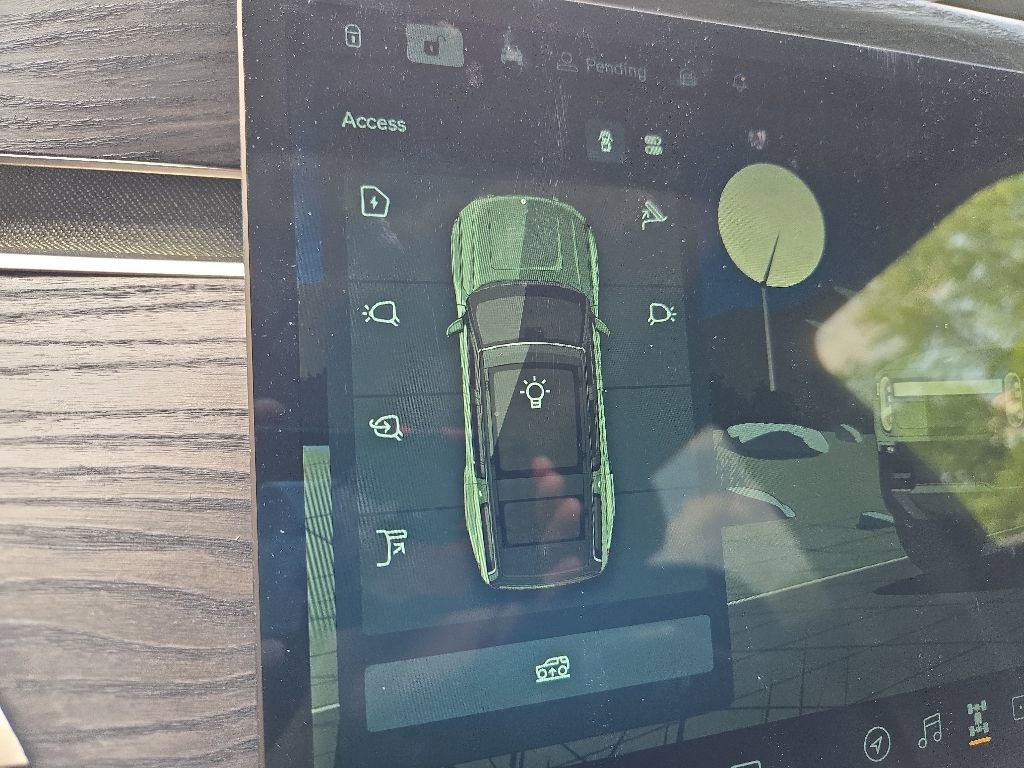 Used 2022 Rivian R1S Launch Edition AWD/4WD image 24