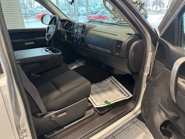 Used 2010 GMC Sierra 1500 SLE w/ SLE Preferred Package image 12