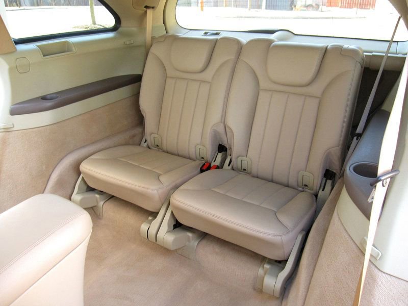 Used 2008 Mercedes-Benz R 320 CDI 4MATIC w/ P2 Pkg image 32