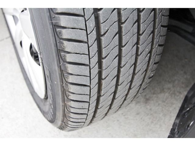 Used 2025 Toyota Corolla LE image 28