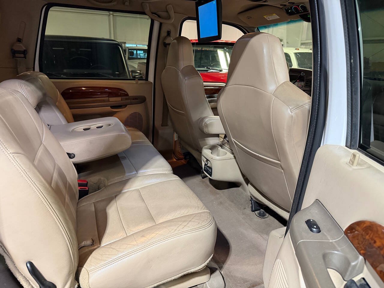 Used 2002 Ford Excursion Limited AWD/4WD image 6