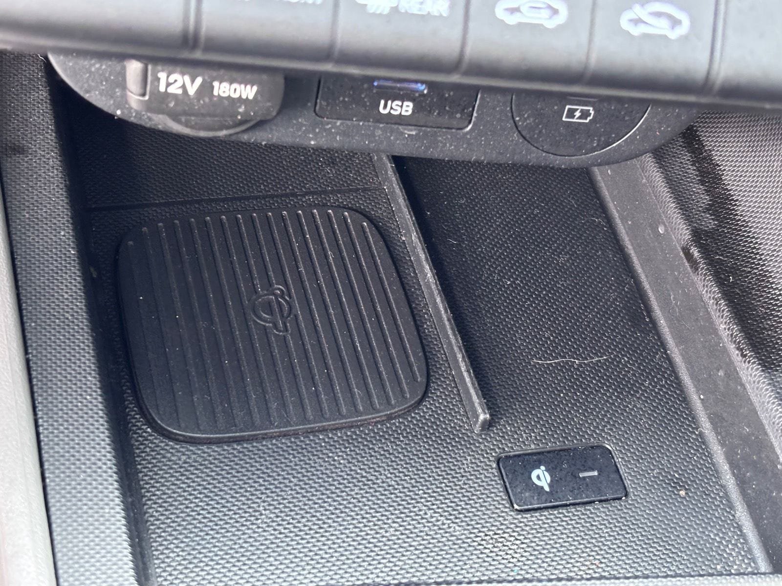 Used 2025 Hyundai Elantra Sport FWD image 31