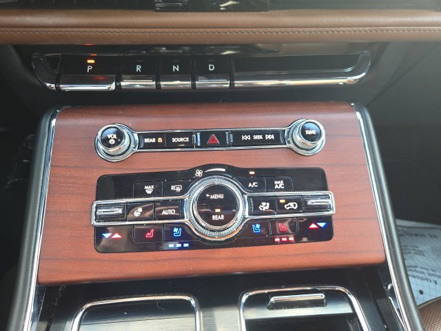 Certified 2021 Lincoln Aviator Reserve w/ Equipment Group 201A AWD/4WD image 31