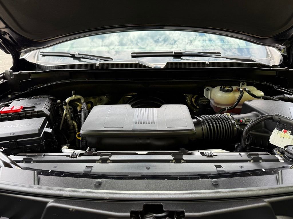 Certified 2024 Chevrolet Suburban High Country w/ Premium Package 2 AWD/4WD image 12