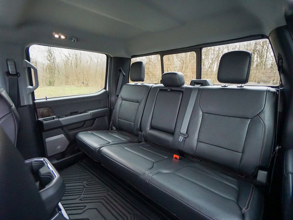 Used 2023 Ford F250 Lariat w/ Black Appearance Package image 39