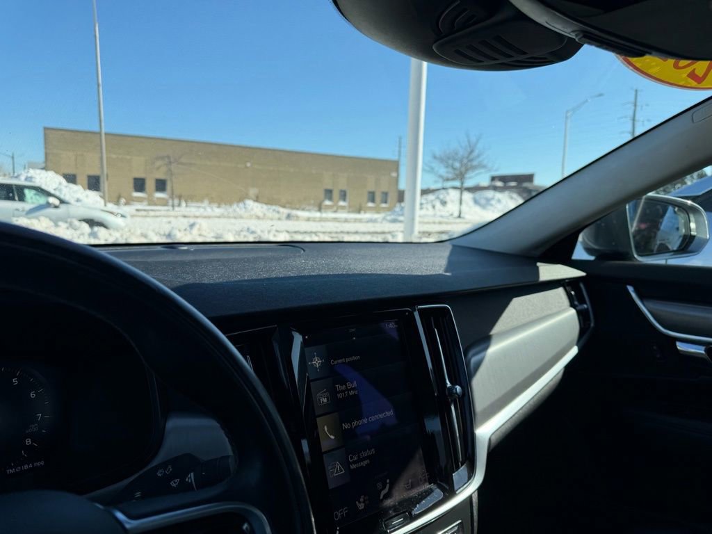 Used 2017 Volvo S90 T6 Momentum w/ Vision Package image 33