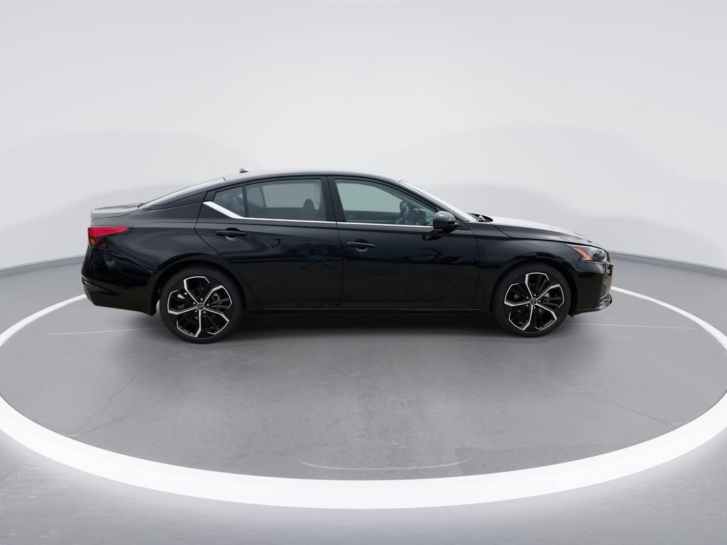 New 2026 Nissan Altima 2.5 SR FWD image 9