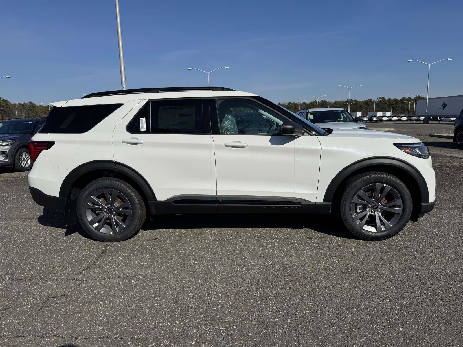 New 2026 Ford Explorer Active w/ Active Comfort Package AWD/4WD image 6