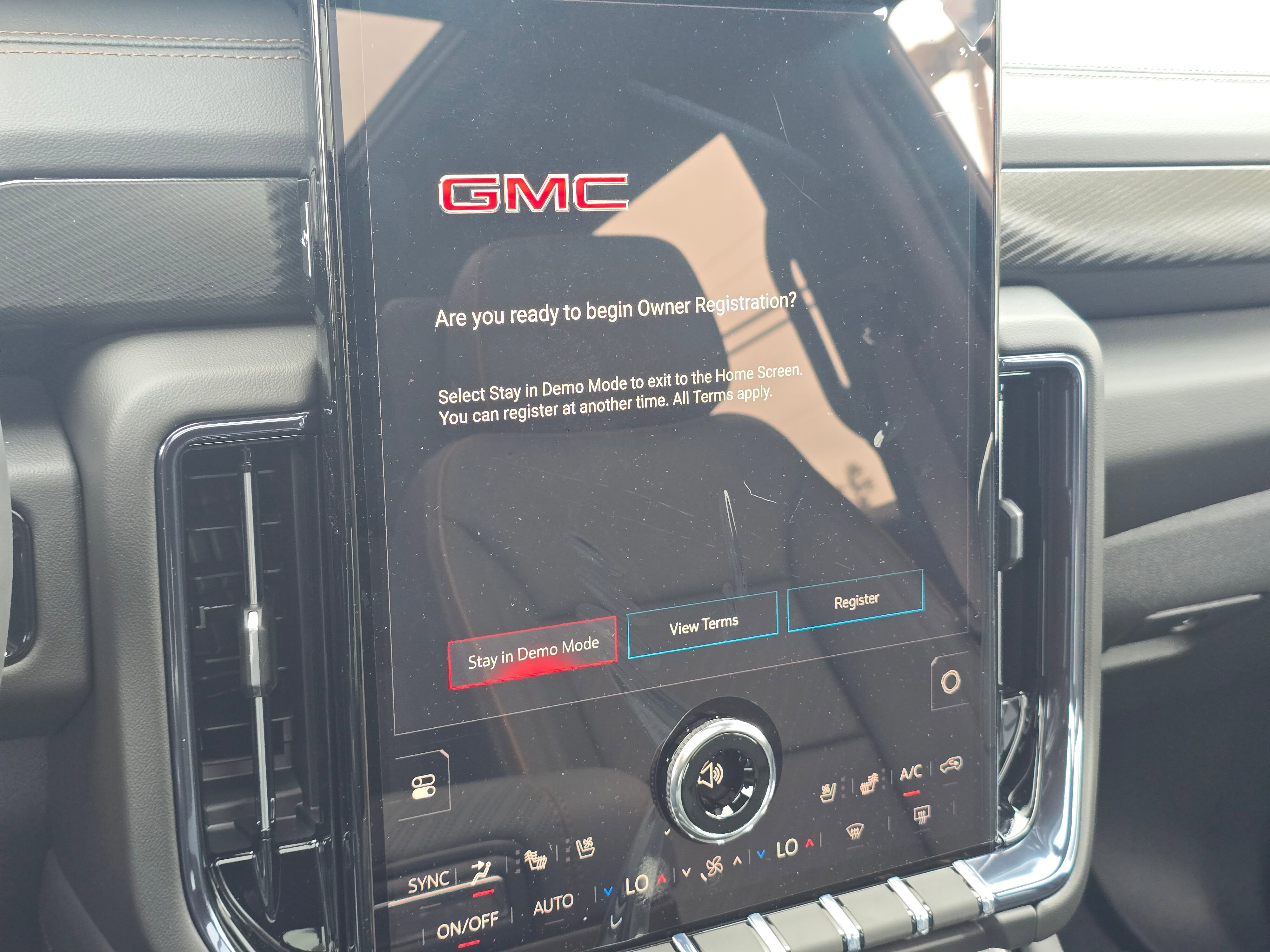 New 2026 GMC Yukon AT4 AWD/4WD image 19