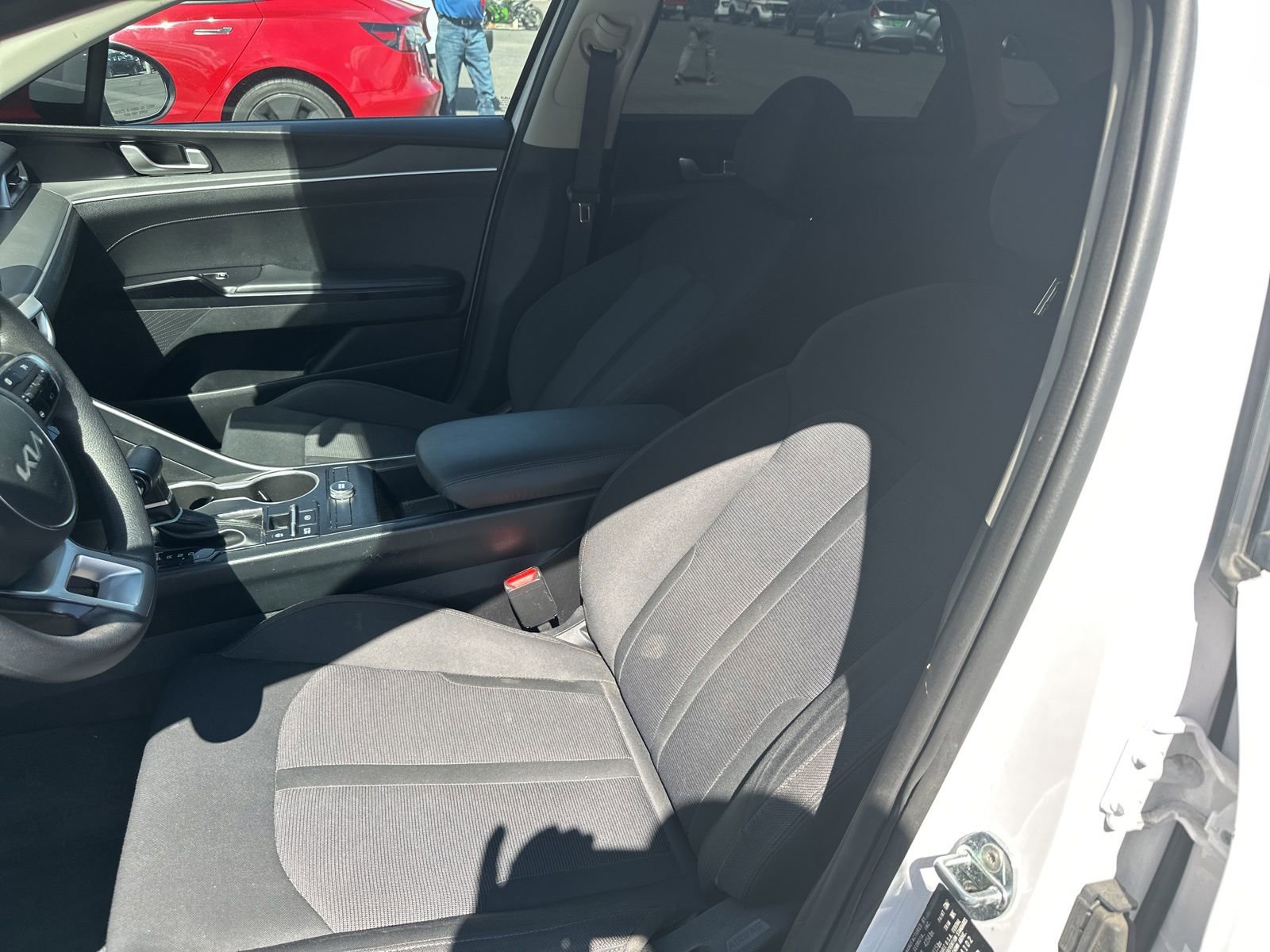 Used 2022 Kia K5 LX image 9