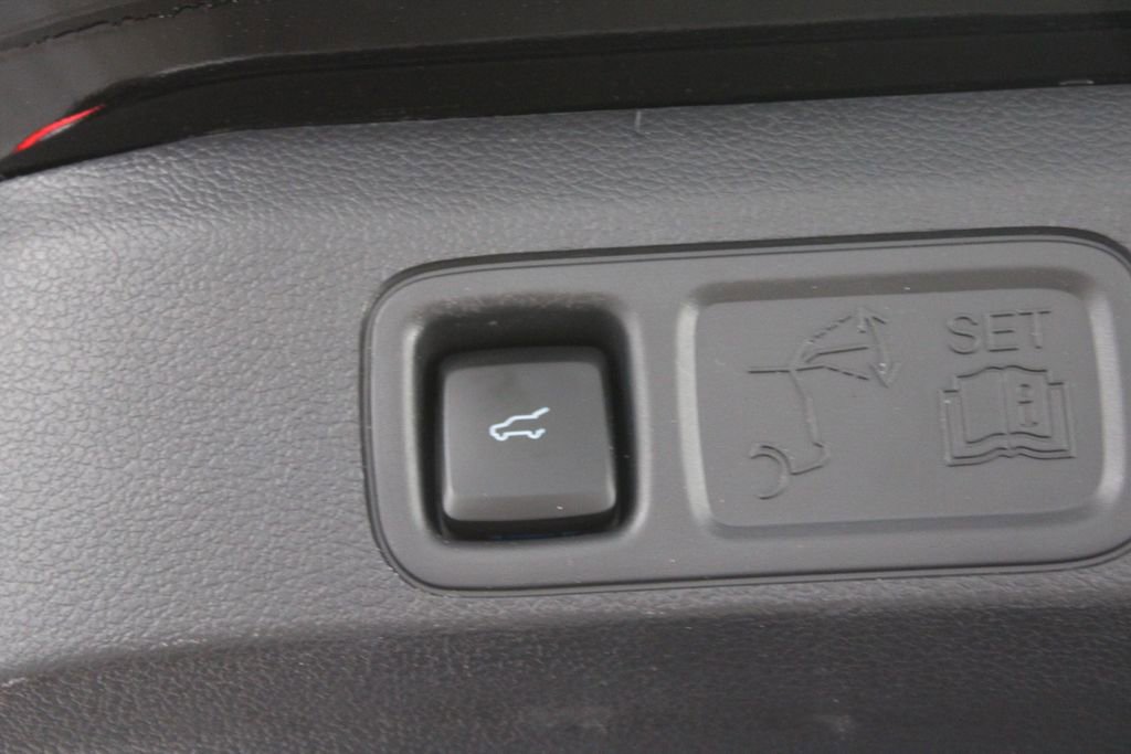 Used 2024 Ford Expedition Limited image 17