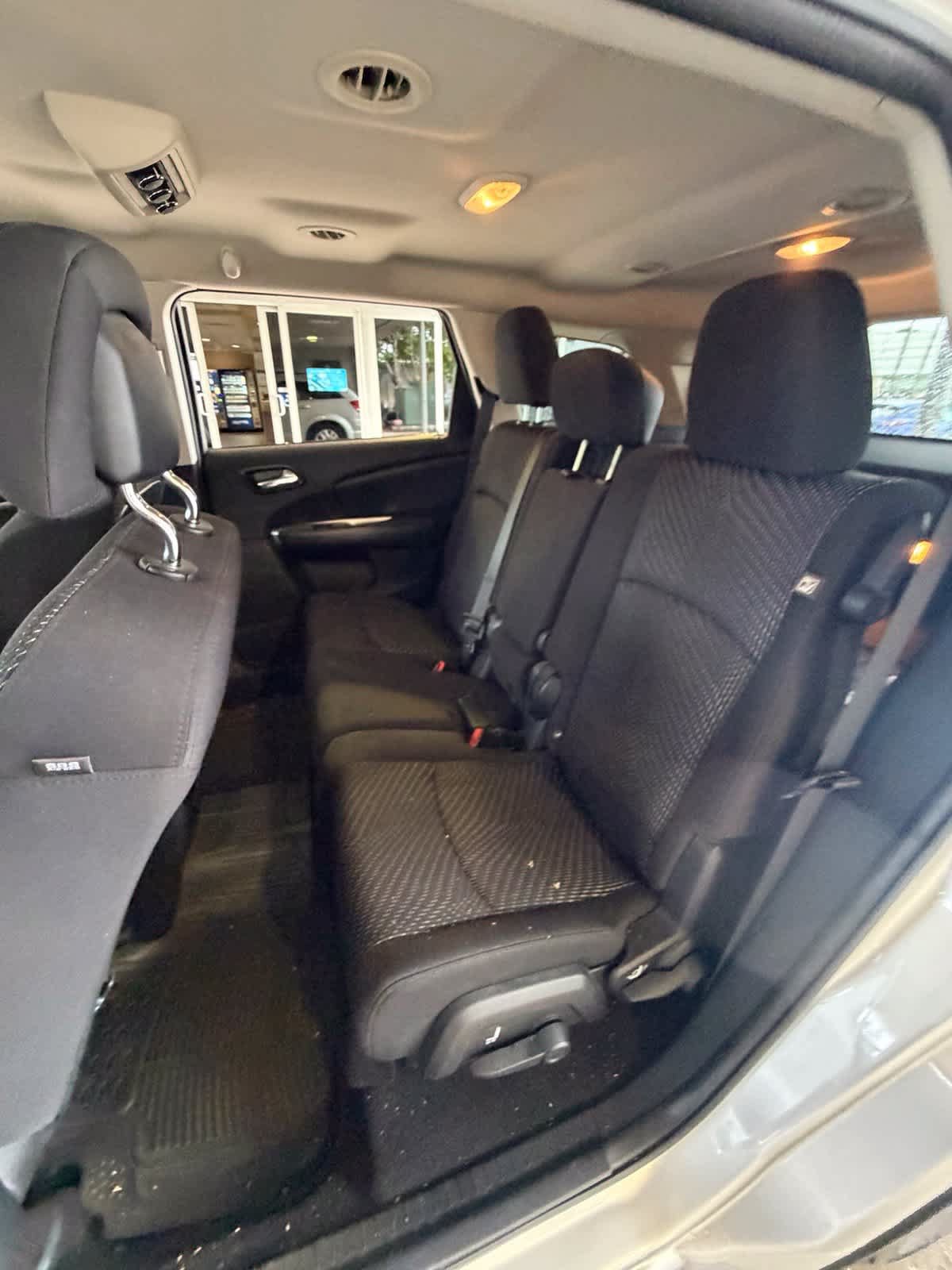 Used 2014 Dodge Journey SE w/ Flexible Seating Group FWD image 12