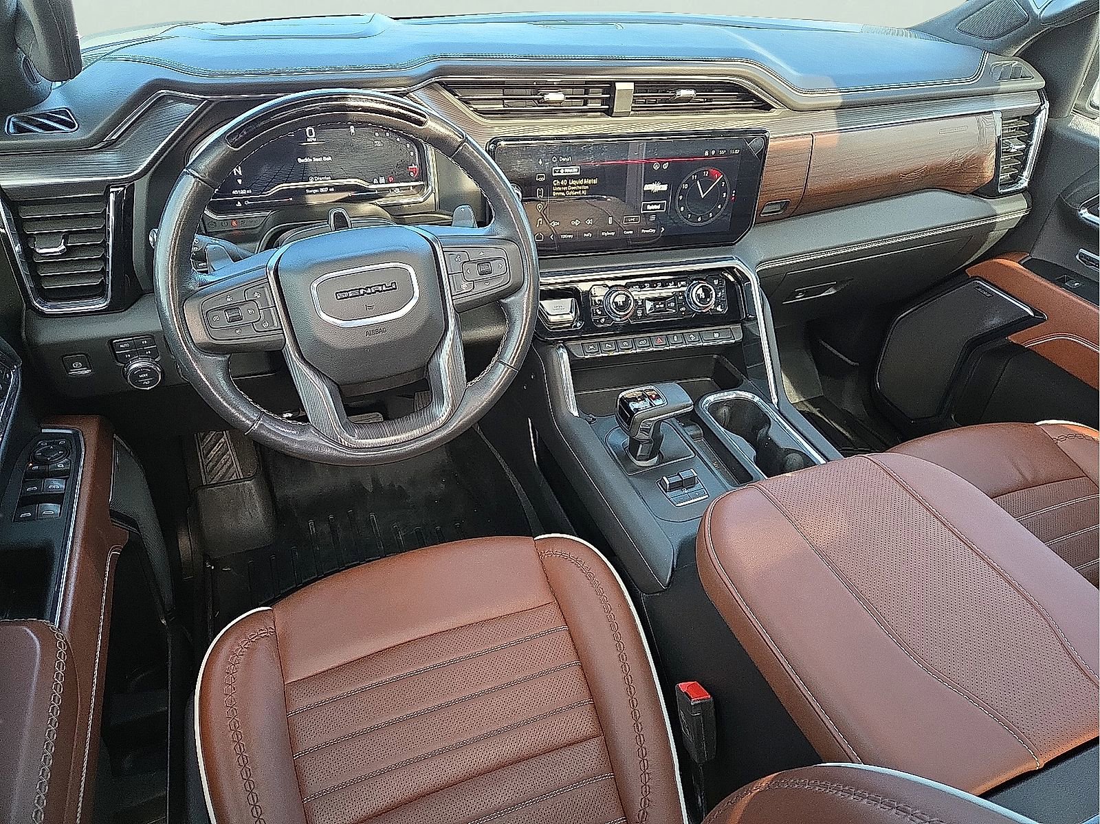 Used 2024 GMC Sierra 1500 Denali Ultimate image 11