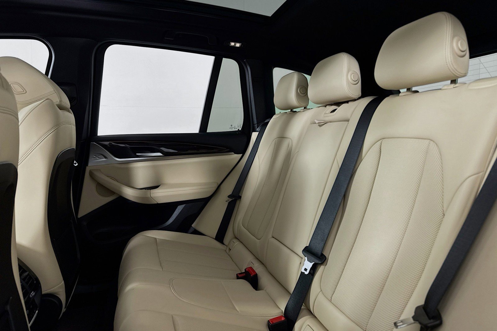 Used 2024 BMW X3 sDrive30i w/ Convenience Package image 8