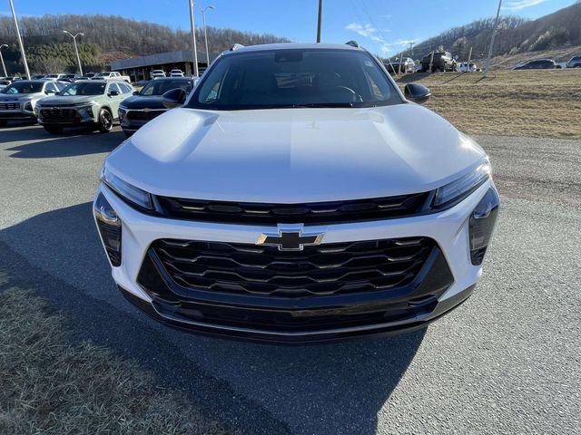 New 2026 Chevrolet Trax ACTIV w/ Driver Confidence Package image 2