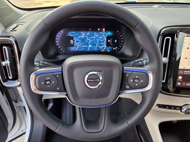 New 2026 Volvo XC40 B5 Plus w/ Protection Package Premier AWD/4WD image 28