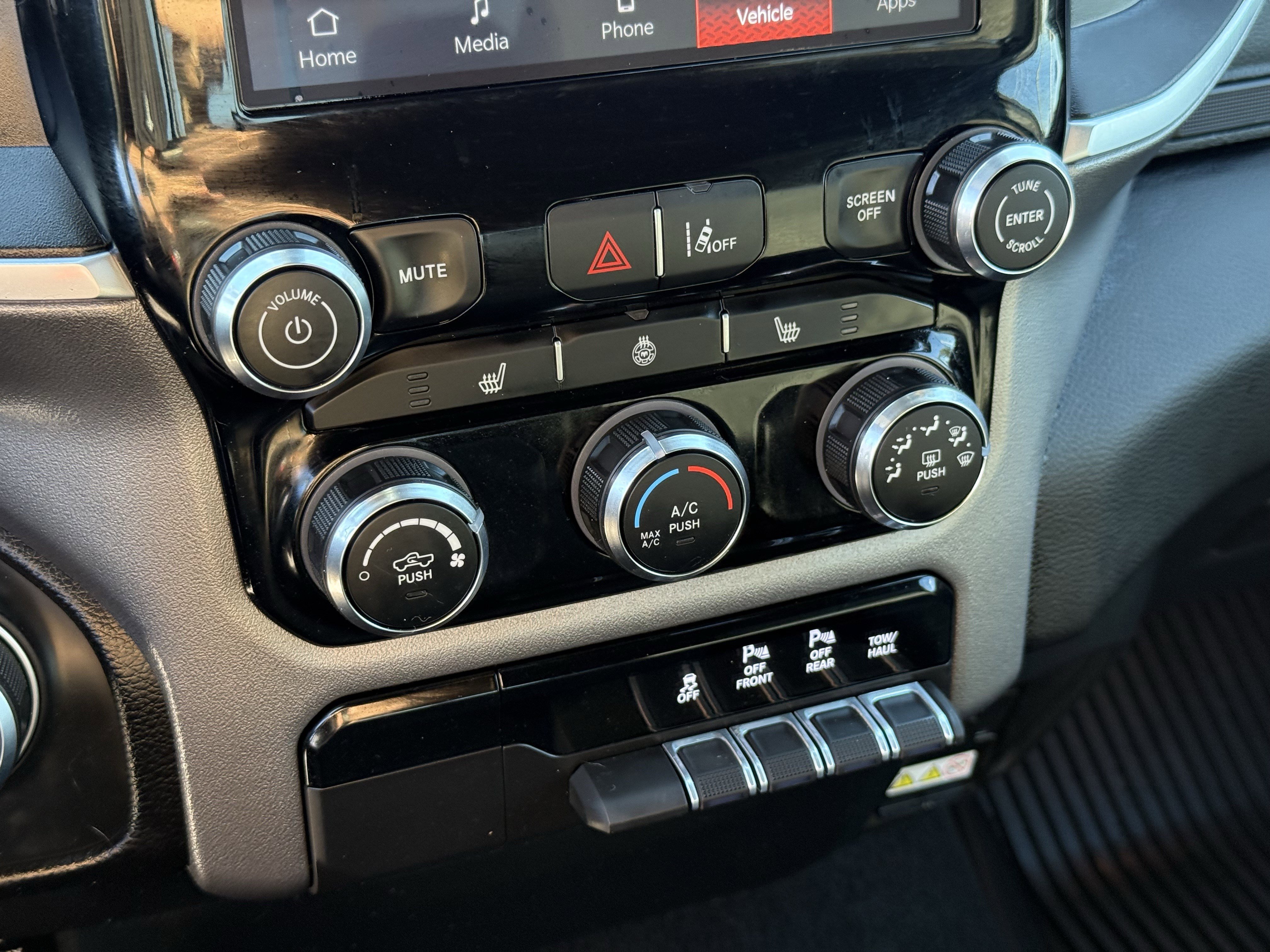 Used 2025 RAM 1500 Big Horn image 22