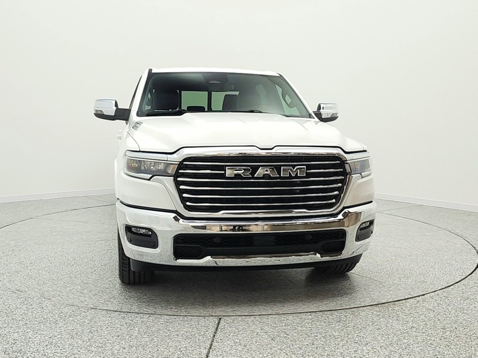 Used 2026 RAM 1500 Laramie AWD/4WD image 2