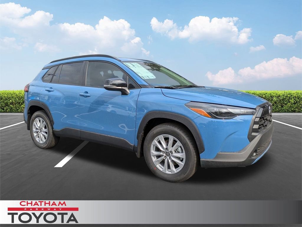 New 2026 Toyota Corolla Cross LE w/ Moonroof Package
