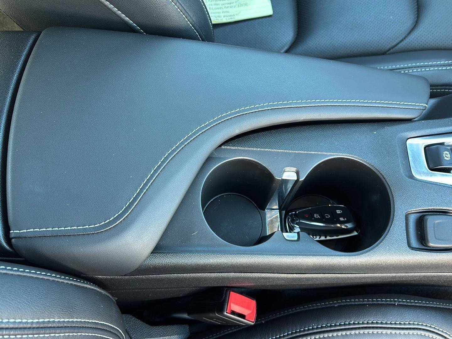 Used 2022 Chevrolet Camaro LT image 20