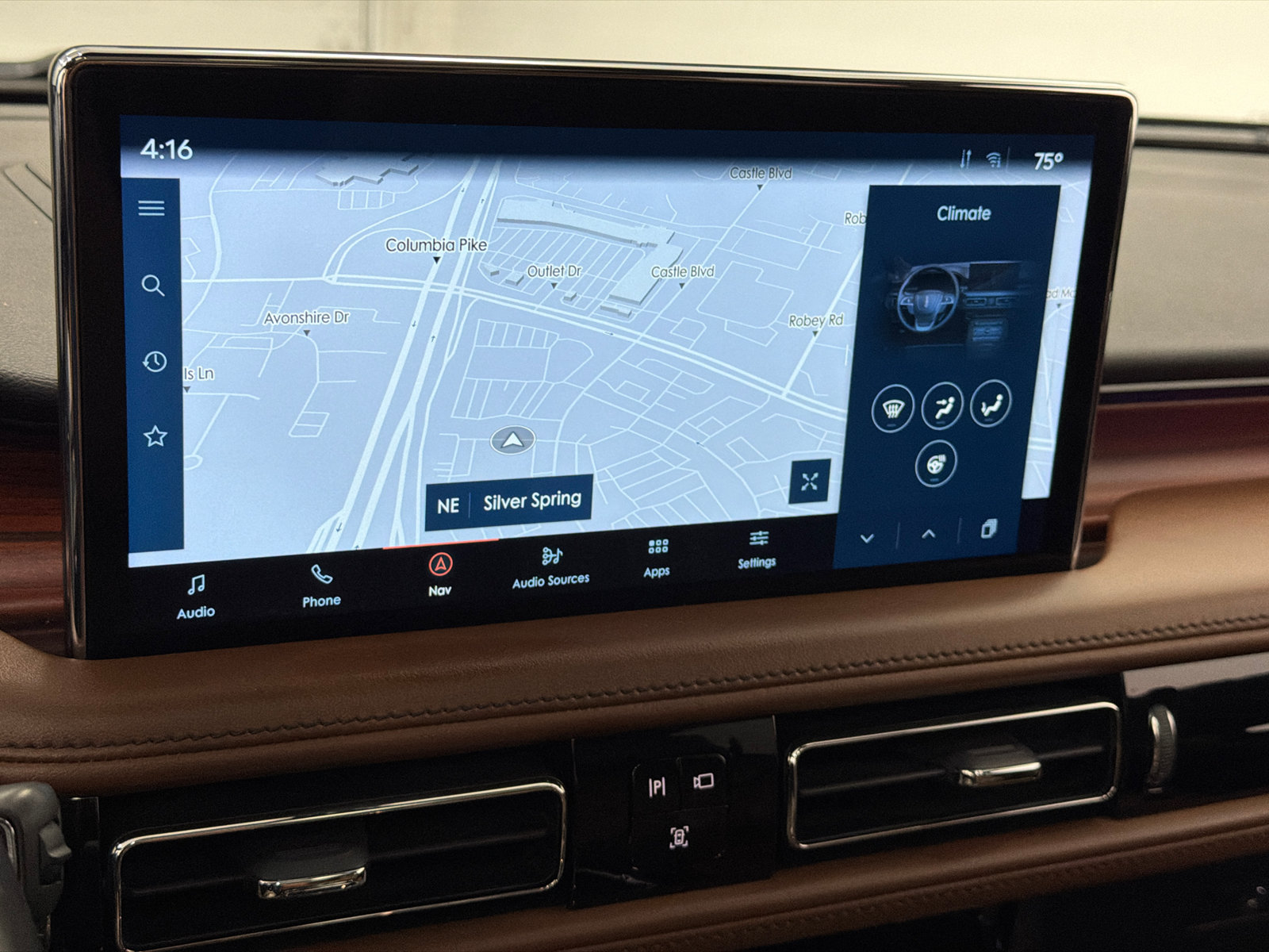 Used 2022 Lincoln Nautilus Reserve FWD image 27