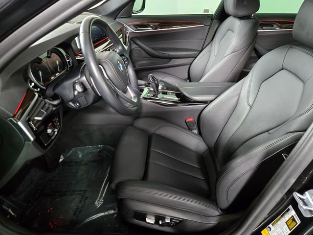 Used 2019 BMW 530i w/ Convenience Package image 13