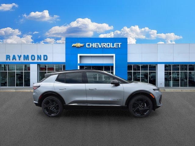 New 2026 Chevrolet Equinox EV RS AWD/4WD image 2