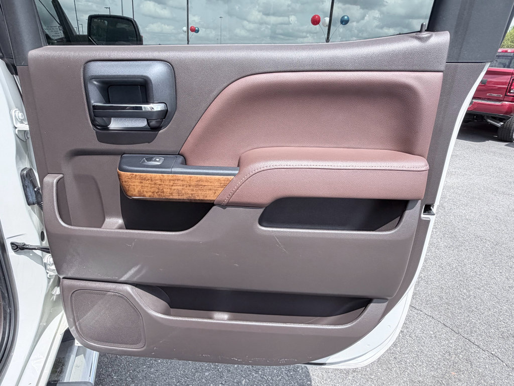 Used 2015 Chevrolet Silverado 1500 High Country w/ High Country Premium Package image 30