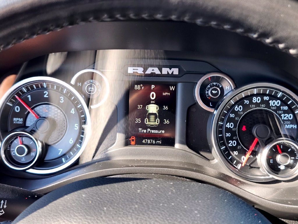 Used 2020 RAM 1500 Big Horn AWD/4WD image 30