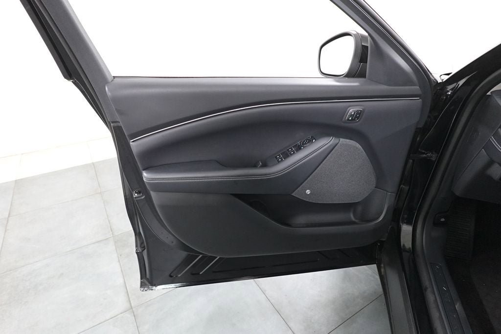 Used 2025 Ford Mustang Mach-E Premium image 8
