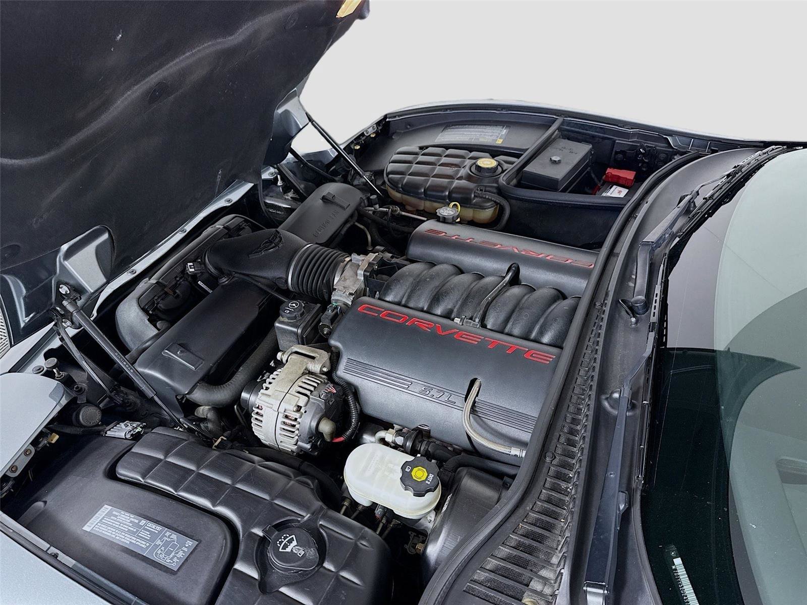 Used 2004 Chevrolet Corvette Convertible w/ Preferred Equipment Group RWD image 15