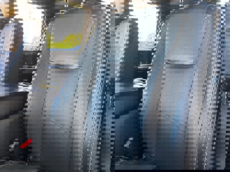 Used 2017 Ford F350 Lariat image 19