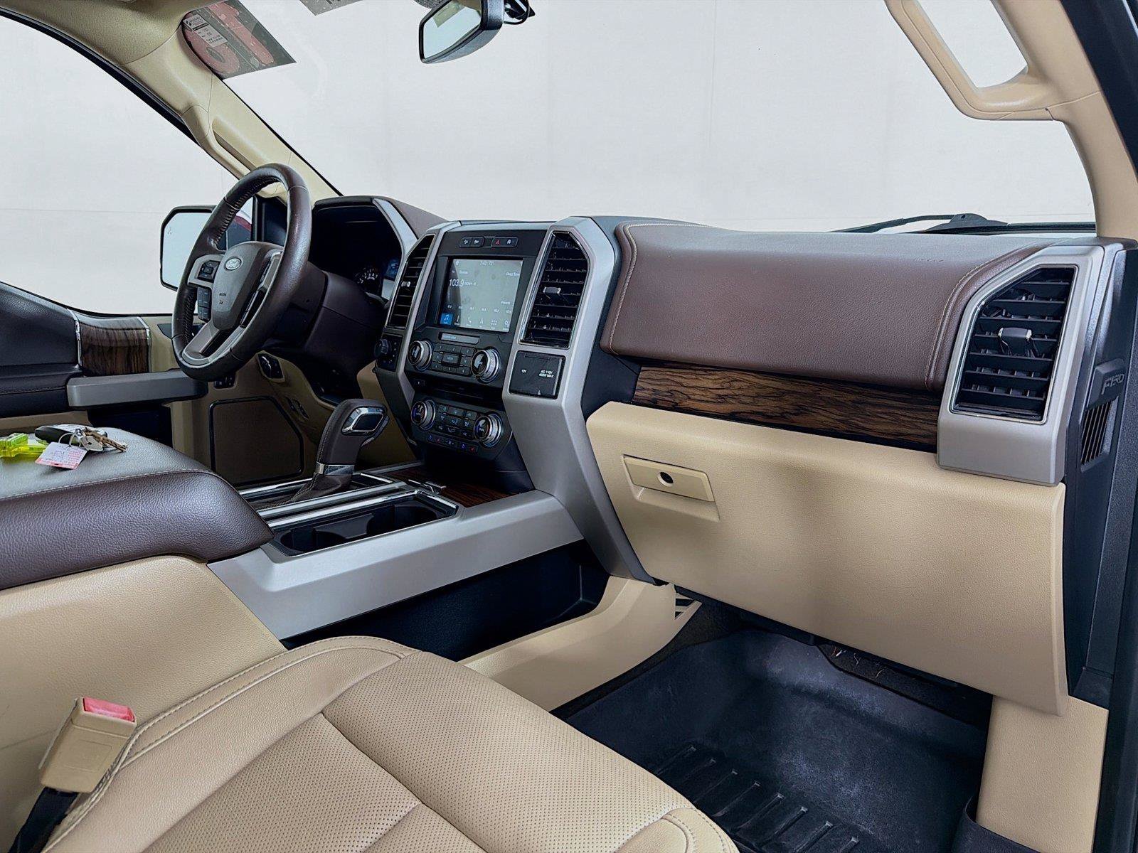Used 2018 Ford F150 Lariat w/ Equipment Group 502A Luxury AWD/4WD image 32