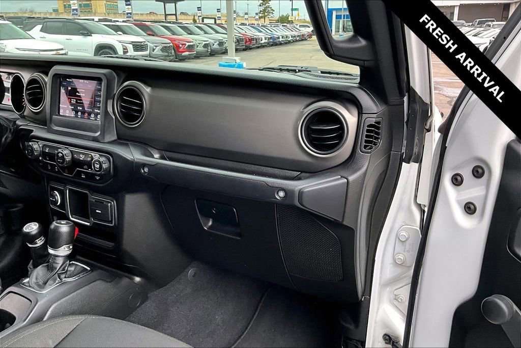 Used 2022 Jeep Gladiator Sport w/ Trailer Tow Package image 26