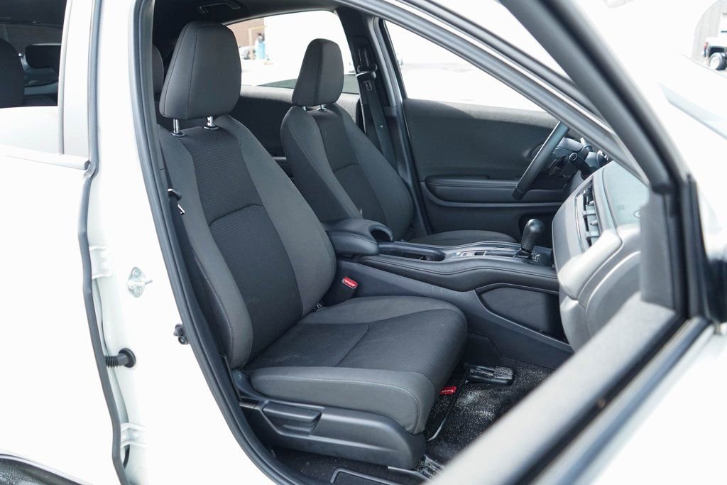 Used 2022 Honda HR-V Sport image 11
