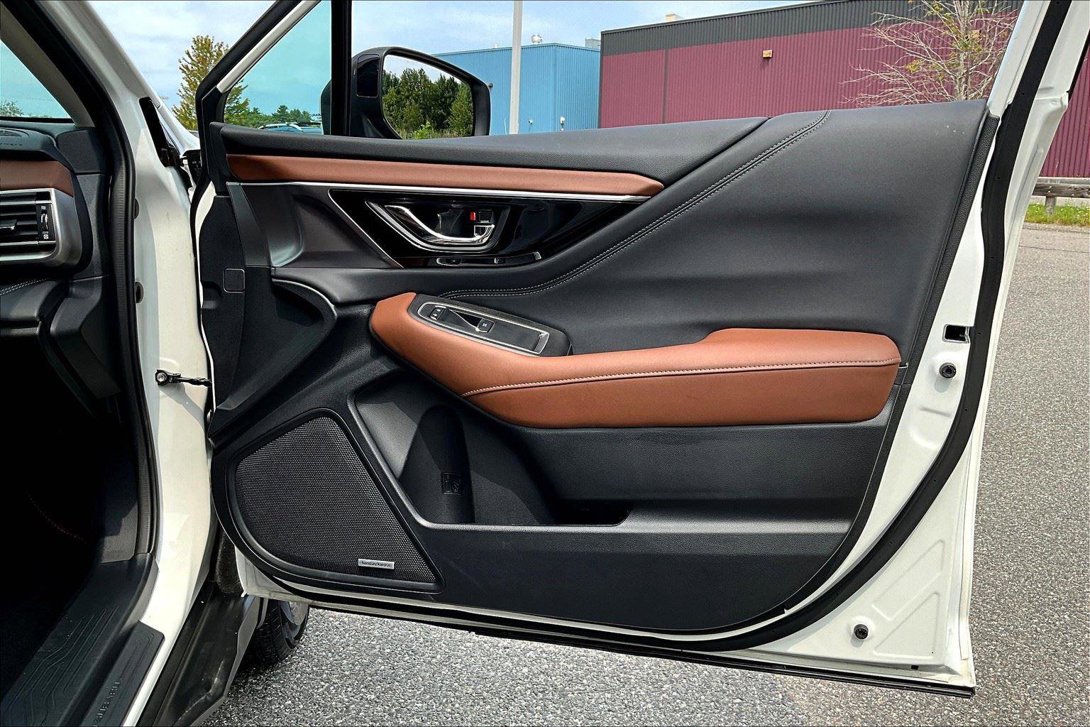 Used 2025 Subaru Outback Touring XT image 20