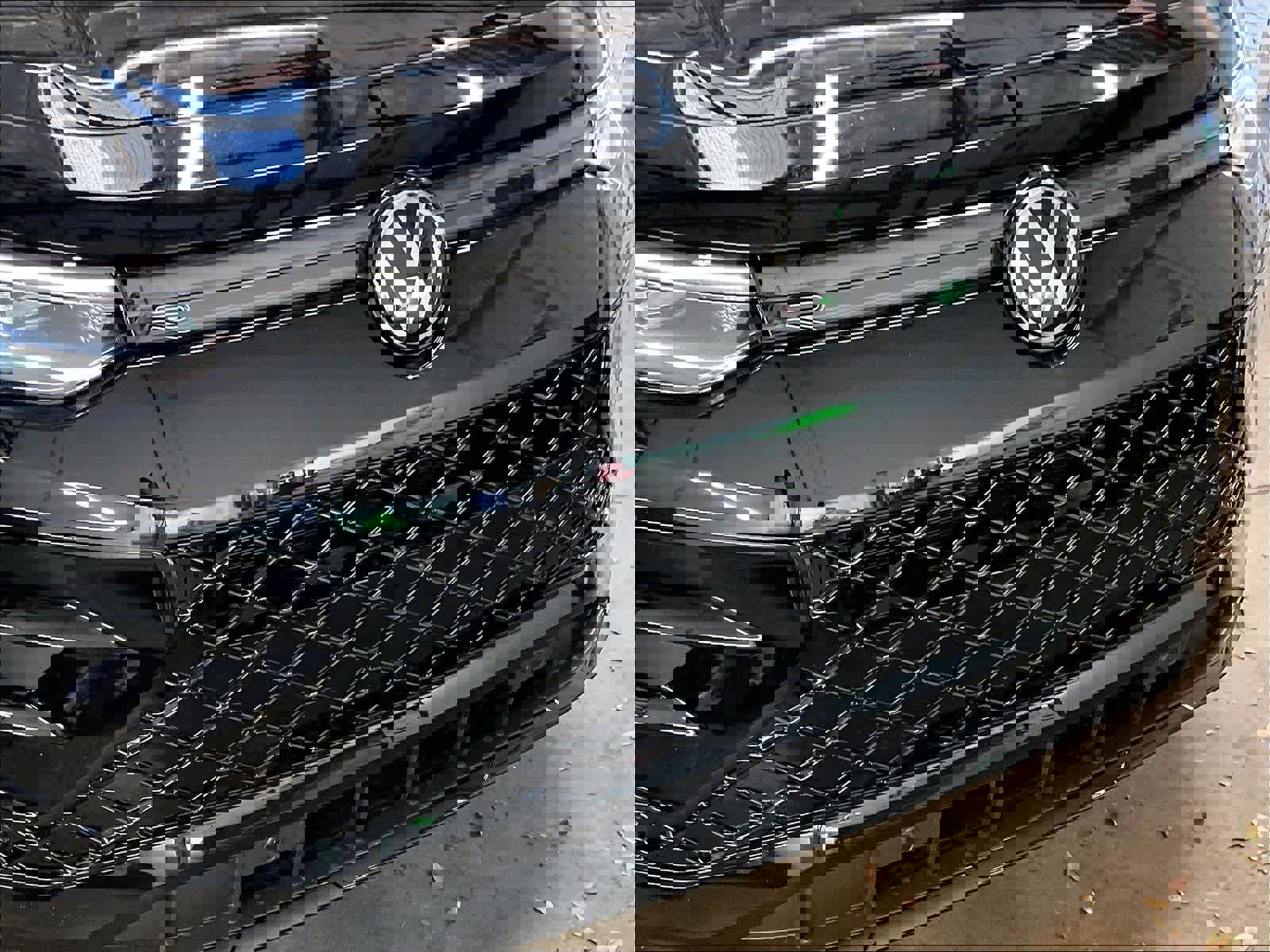 New 2026 Volkswagen Tiguan SE R-Line image 34