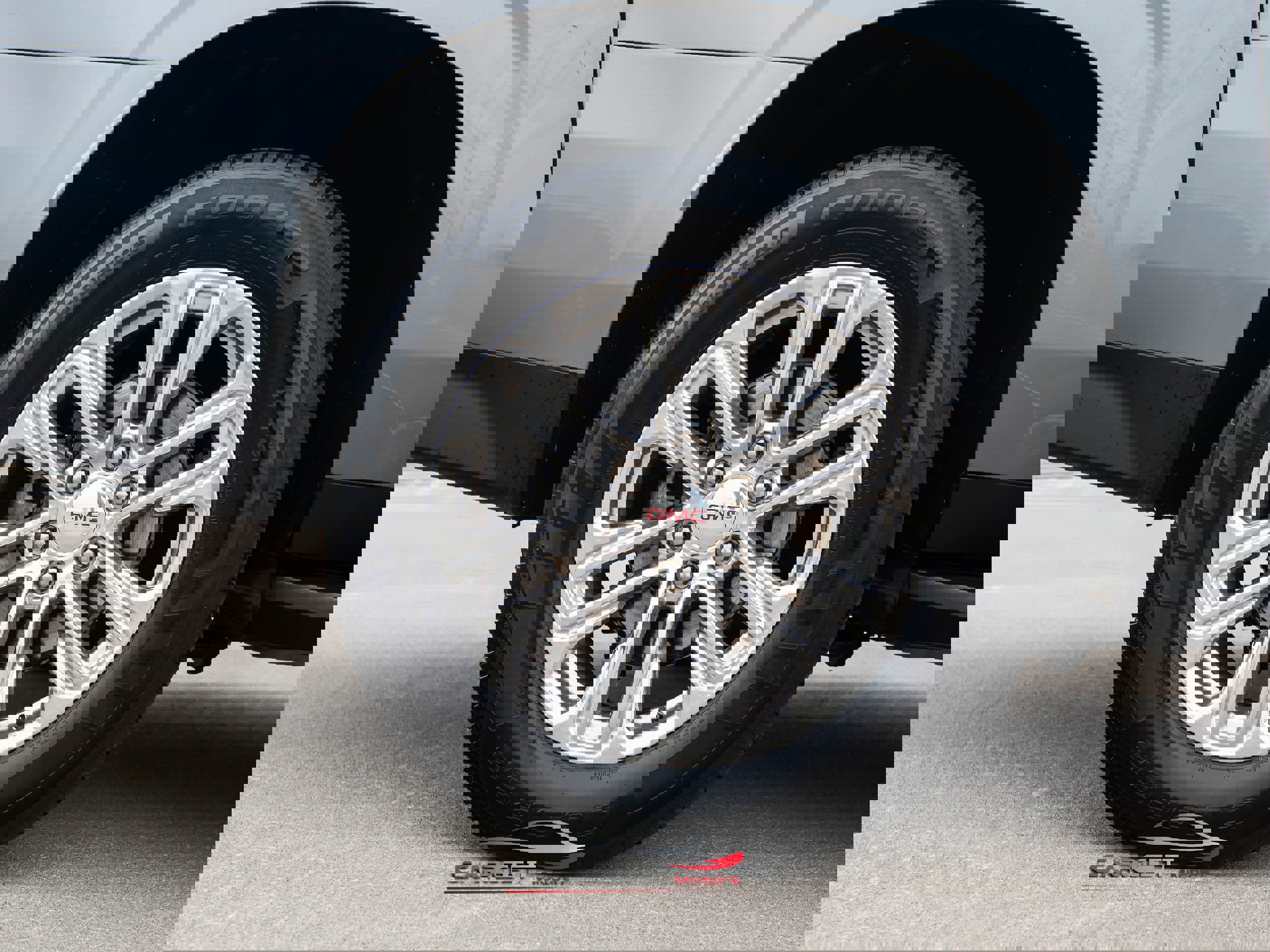 Used 2022 GMC Yukon XL SLT w/ SLT Luxury Package image 11