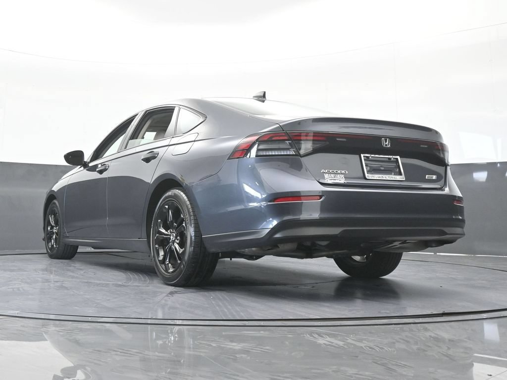 Used 2025 Honda Accord SE image 57