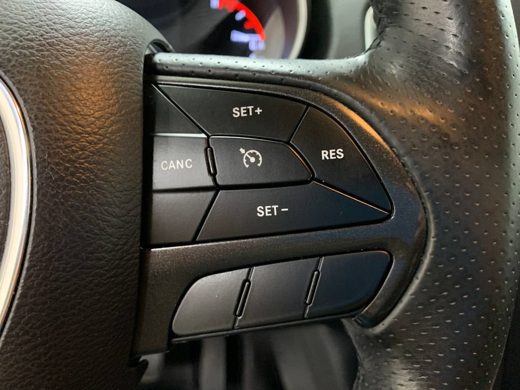 Used 2019 Dodge Durango SXT AWD/4WD image 13
