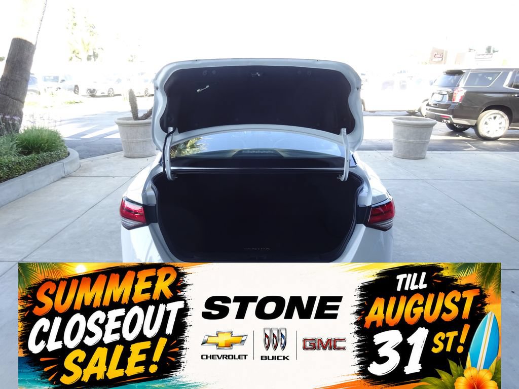 Used 2025 Nissan Sentra SV FWD image 29