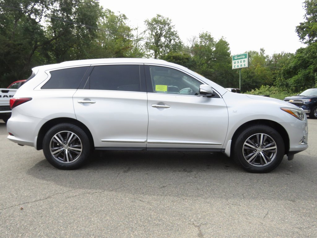 Used 2019 INFINITI QX60 Luxe w/ Essential Package image 5